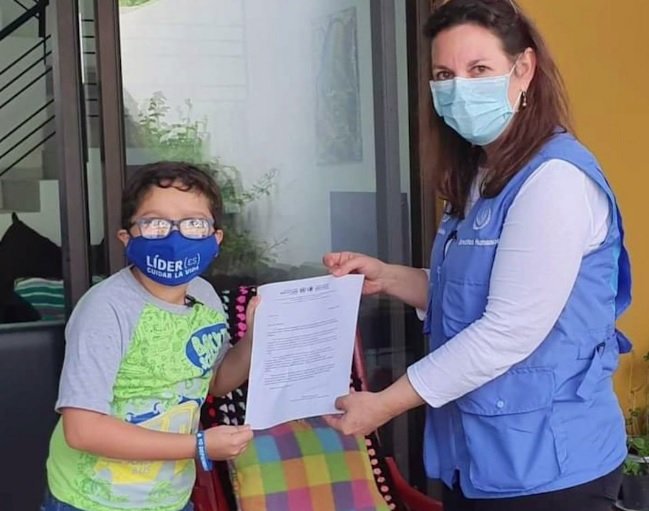 Menino colombiano ameaçado de morte por ativismo na pandemia é celebrado pela ONU