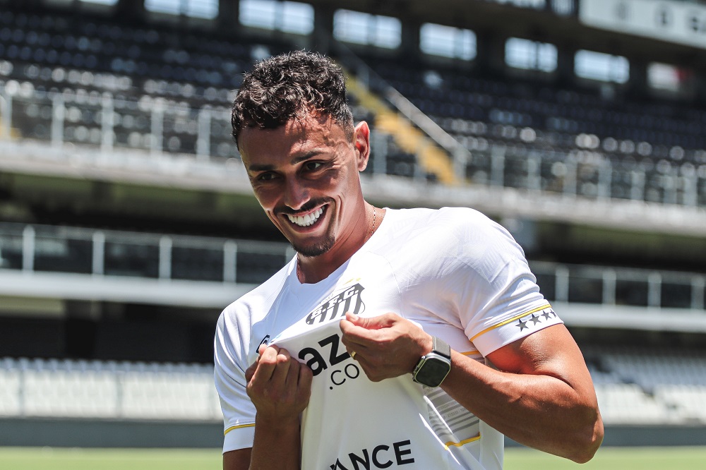 Diego Pituca lamenta rebaixamento do Santos, mas diz que nunca pensou em desistir de voltar