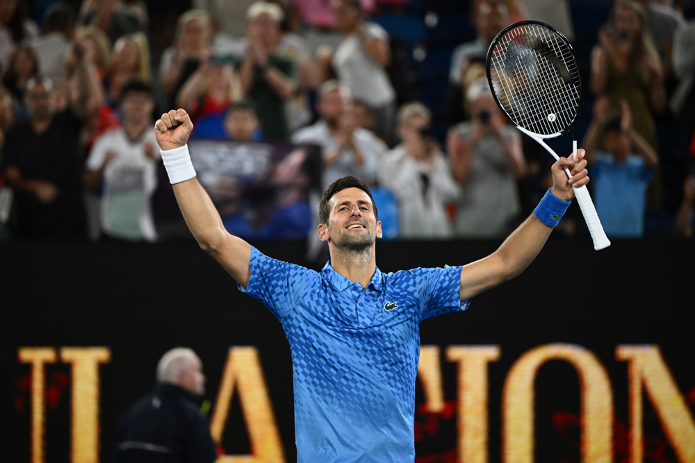Djokovic vence por 3 sets a 0 em seu retorno ao Aberto da Austrália