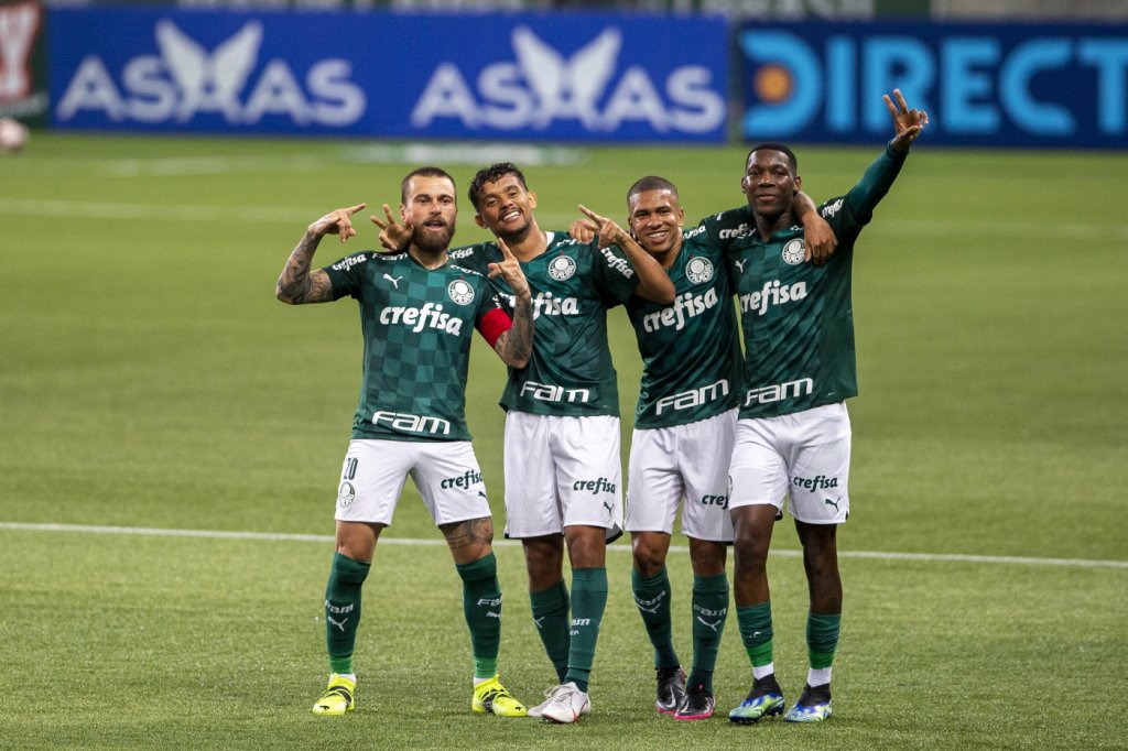 Em jogo atrasado do Paulistão, Palmeiras vence o São Caetano por 3 a 0