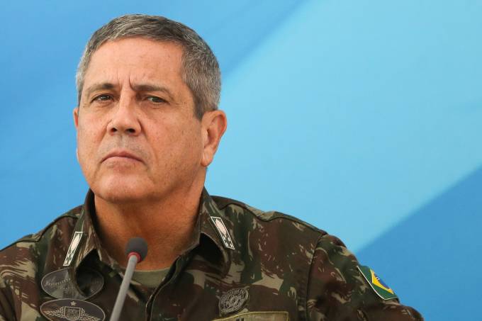 General Braga Netto tem sigilo telefônico quebrado em operação da PF