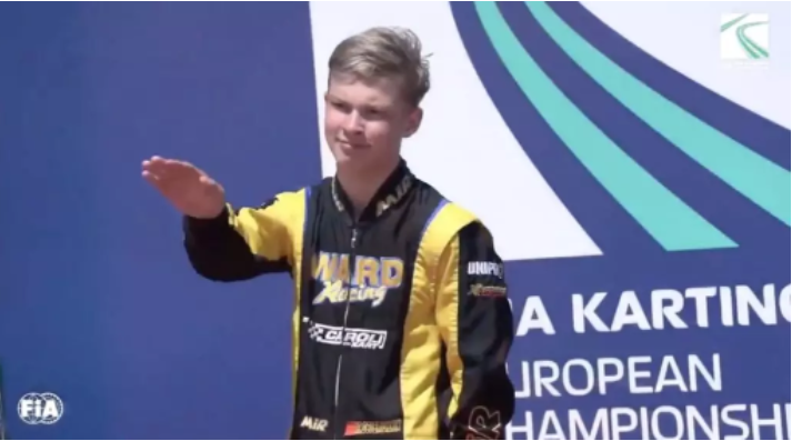 Piloto russo de 15 anos perde licença para competir no kart após fazer gesto nazista 