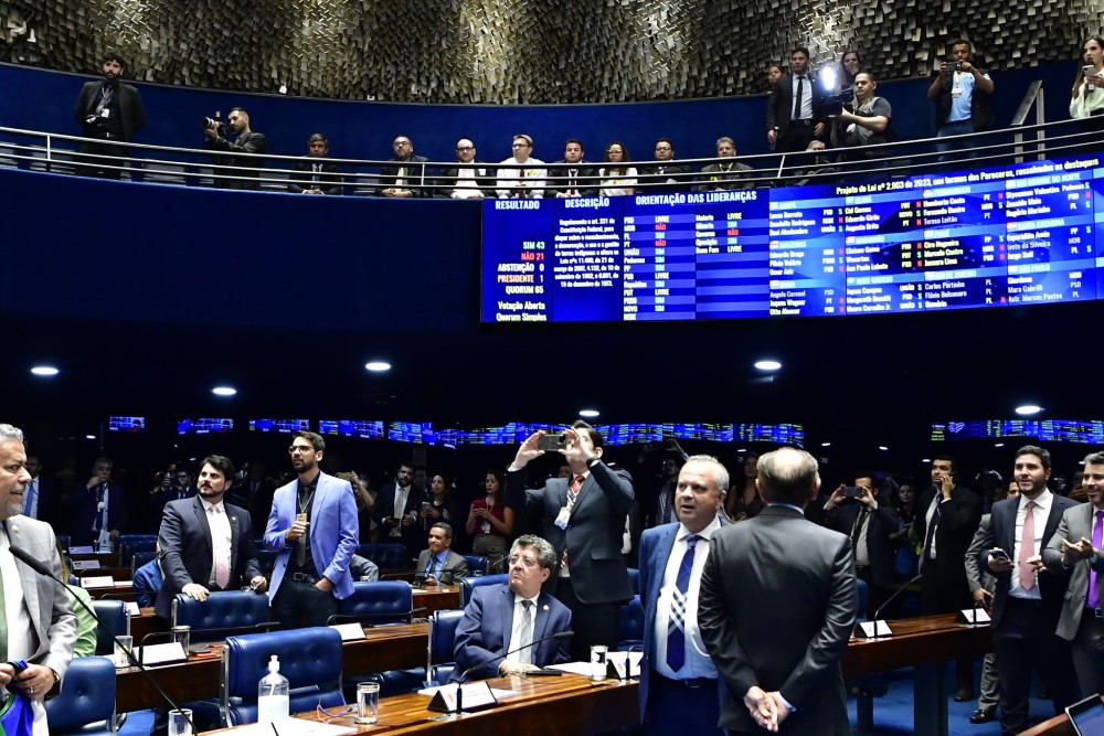 Senado aprova Desenrola Brasil; texto vai à sanção de Lula