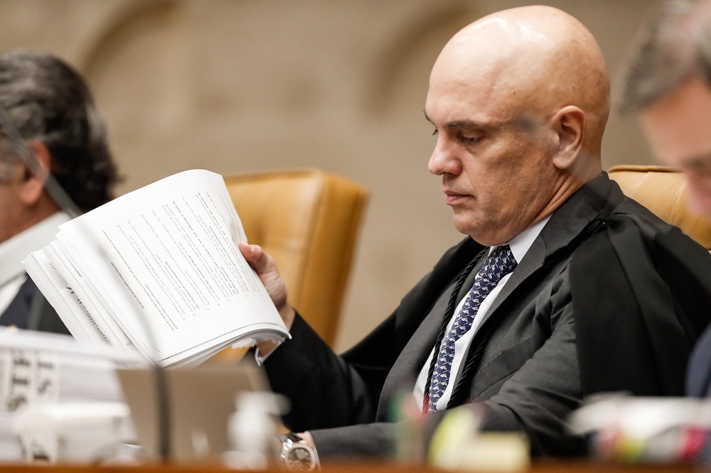 Alexandre de Moraes nega pedido de representante da X no Brasil para que medidas impostas valessem apenas para a X internacional