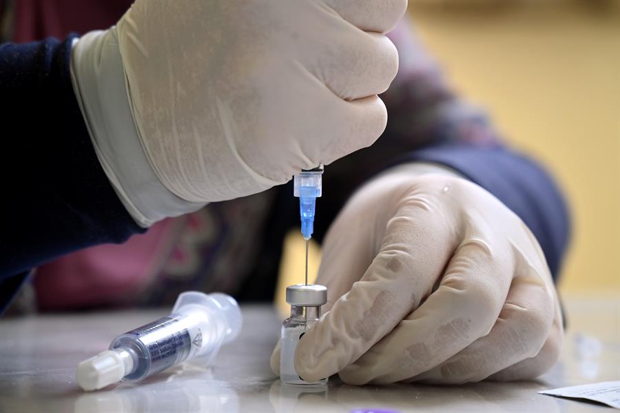 Vacina da Pfizer reduz 75% dos casos de Covid-19 duas semanas após 1ª dose, diz estudo