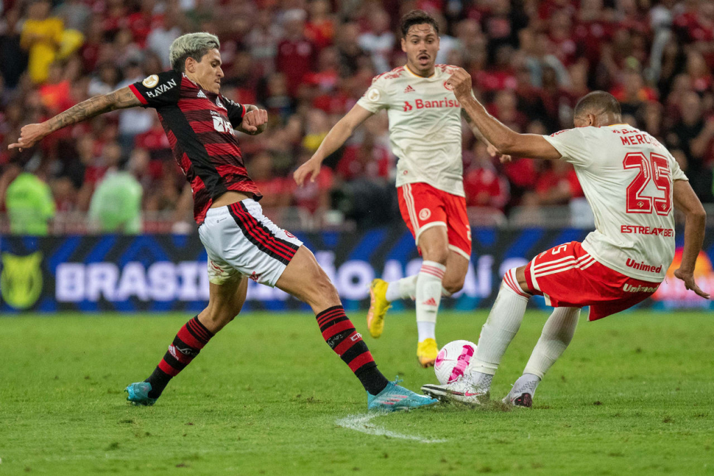 Brasileirão: Flamengo e Internacional ficam no empate e G4 segue o mesmo
