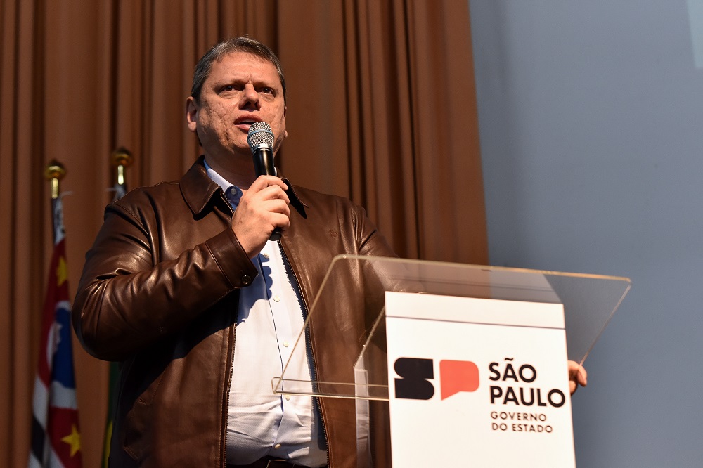 Tarcísio de Freitas é o preferido de eleitores da direita para eleições presidenciais de 2026, diz pesquisa