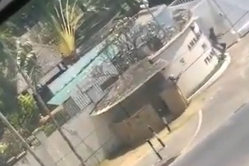 Homem armado mata policiais nas imediações da Embaixada da França na Tanzânia