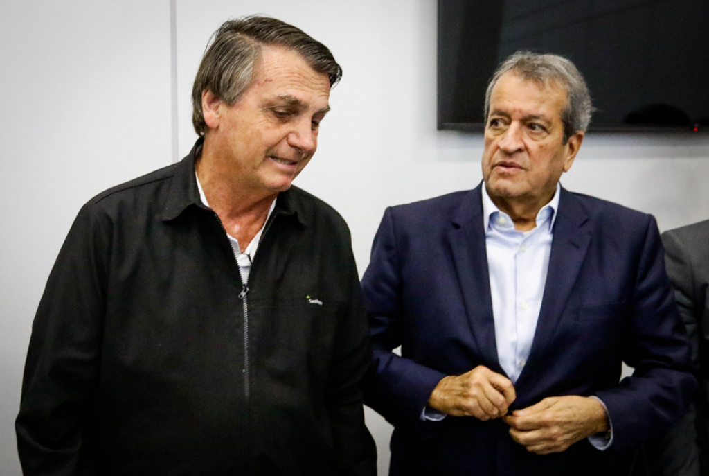 Valdemar Costa Neto e Rogério Marinho prestam solidariedade a Bolsonaro por resultado no TSE