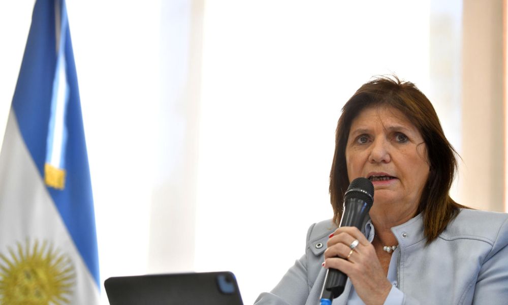 Patrícia Bullrich, terceira colocada nas eleições da Argentina, declara apoio a Javier Milei