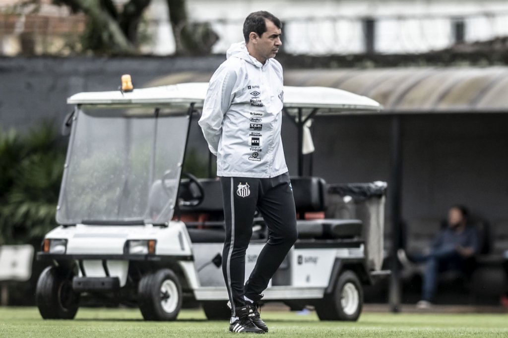 Fábio Carille é demitido do Santos após derrota para o Mirassol