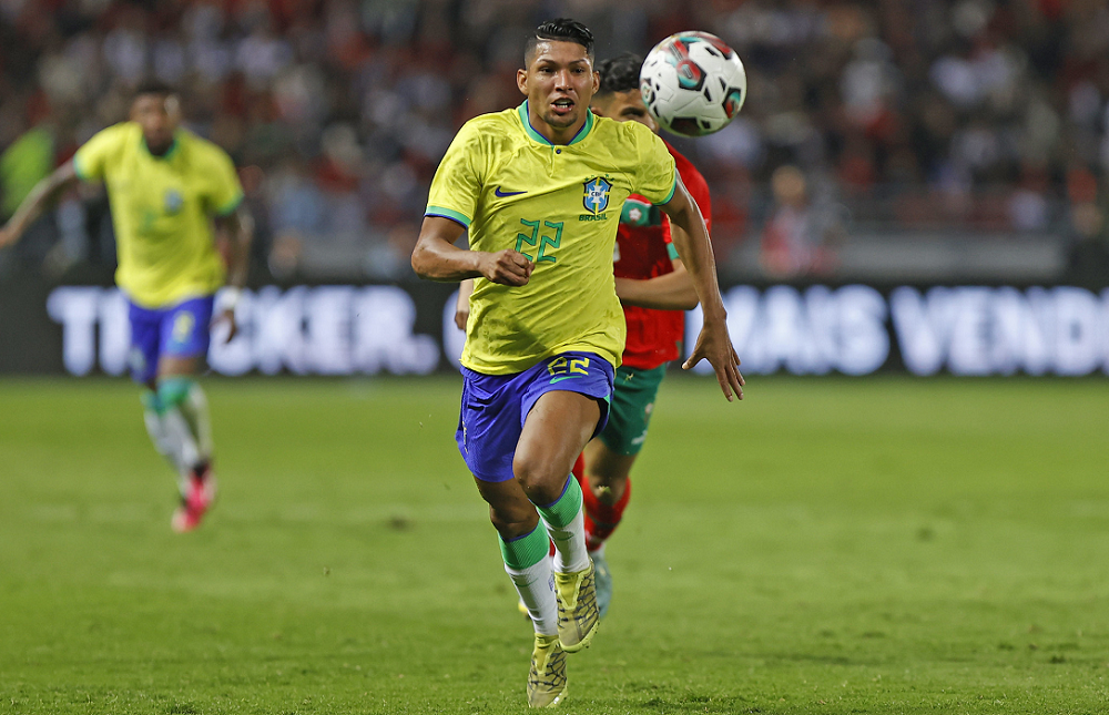 Após perder dois gols, Rony admite falta de capricho em estreia na seleção brasileira