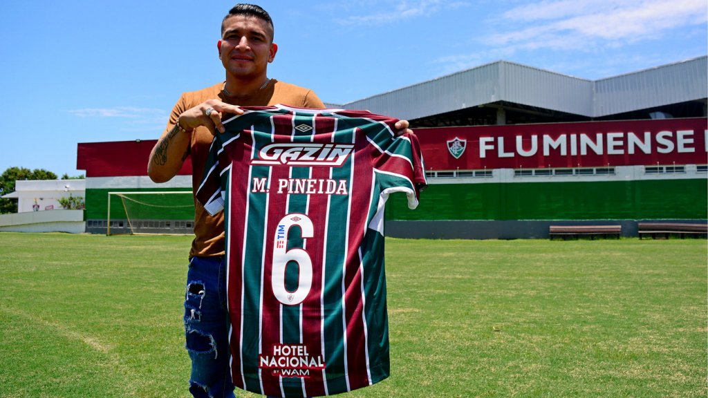 Fluminense anuncia contratação de lateral equatoriano Mario Pineida