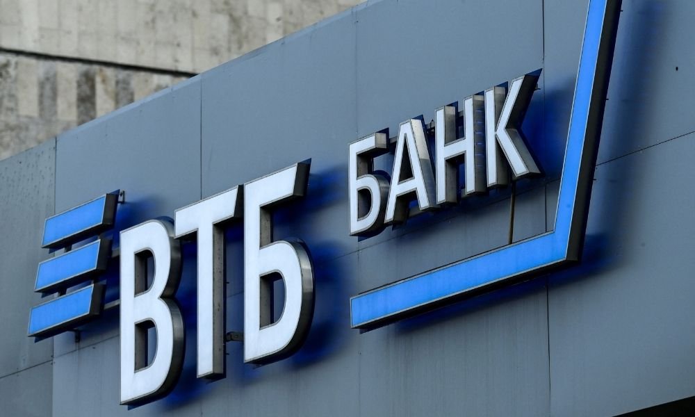 Bancos russos são impedidos de usar rede da Visa e Mastercard