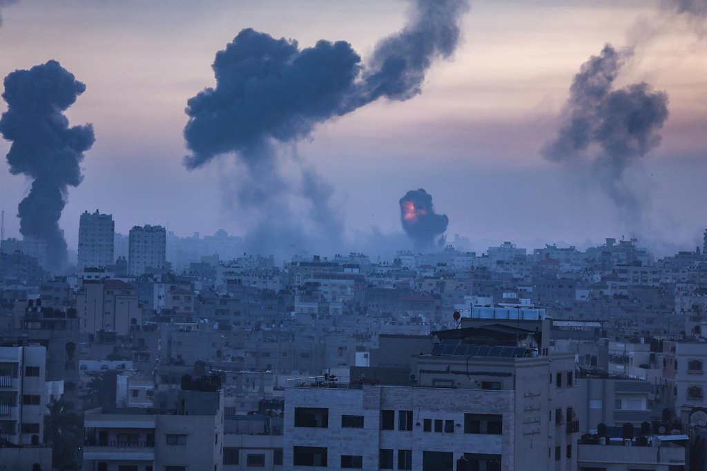 Conflito chega ao 3º dia com 48 mortos na Faixa de Gaza e 6 em Israel