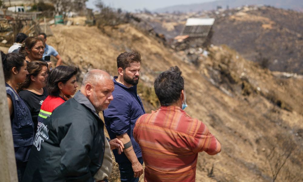 Mortos em incêndios florestais no Chile chegam a 99