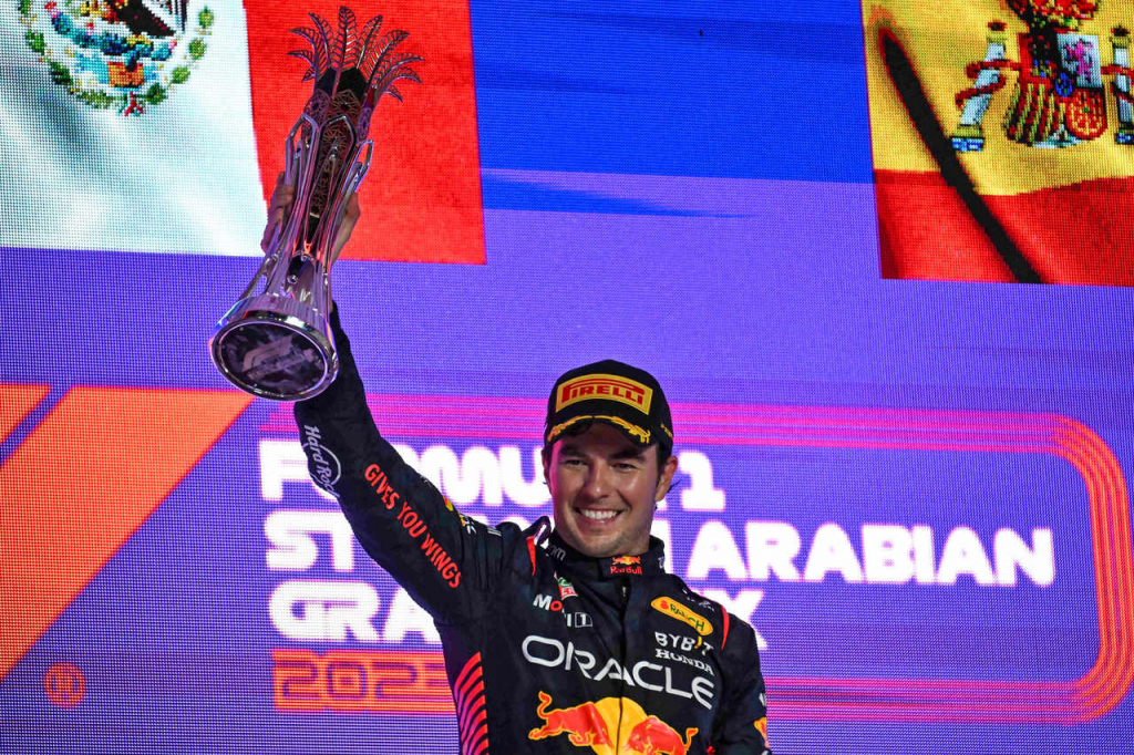 Fórmula 1: Sergio Pérez vence o GP da Arábia Saudita; Verstappen assume ranking de pilotos