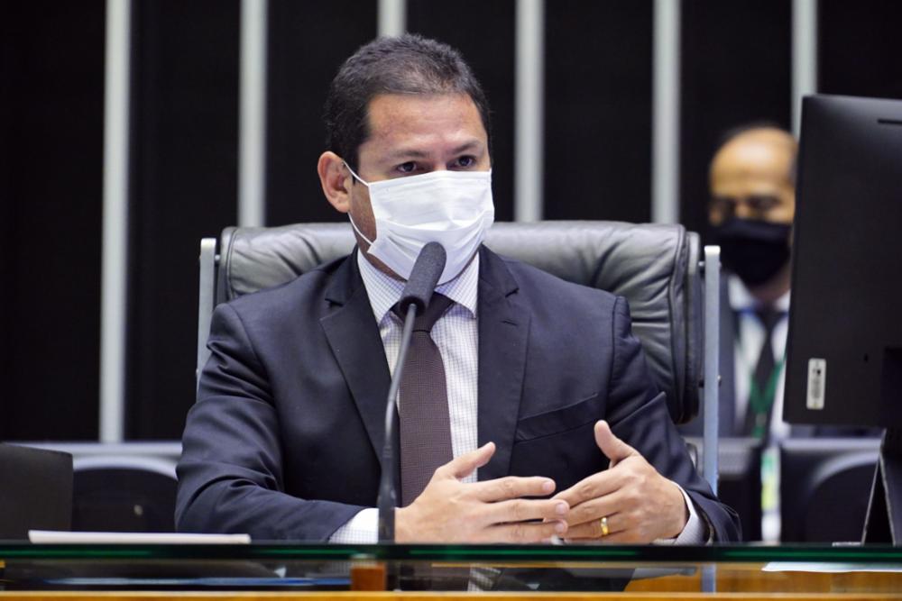 Vice da Câmara rebate Bolsonaro sobre ‘Fundão’ e diz: ‘Presidente não tem noção do cargo que ocupa’