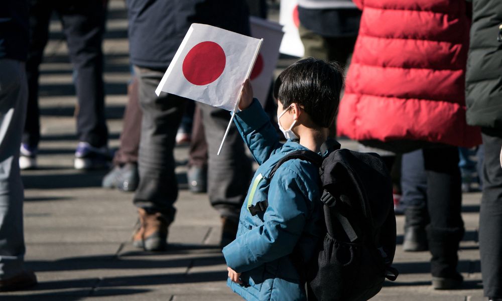 Japão vai pagar mais de R$ 40 mil por criança para quem aceitar se mudar de Tóquio