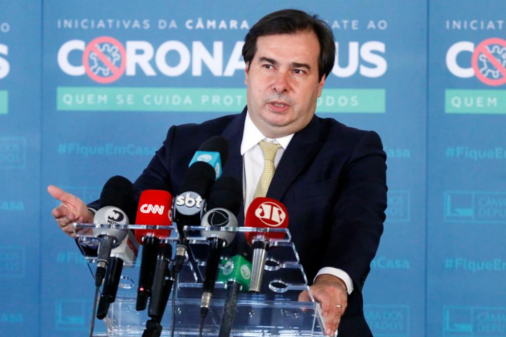 Rodrigo Maia diz que permanência de Eduardo Leite no PSDB é ‘decisão certa’