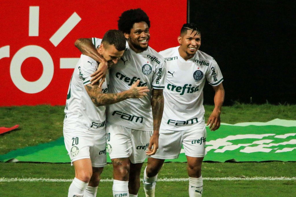 Palmeiras vence o América-MG por 2 a 0 e garante vaga na final da Copa do Brasil