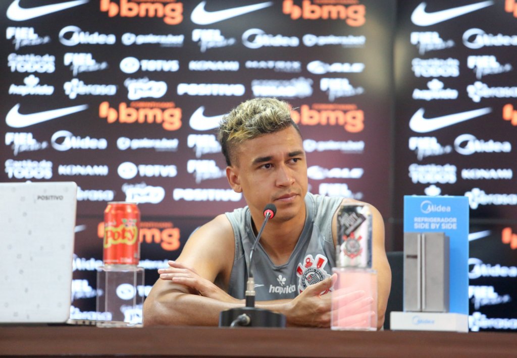 Cantillo reconhece queda de rendimento no Corinthians: ‘Perdi a confiança’
