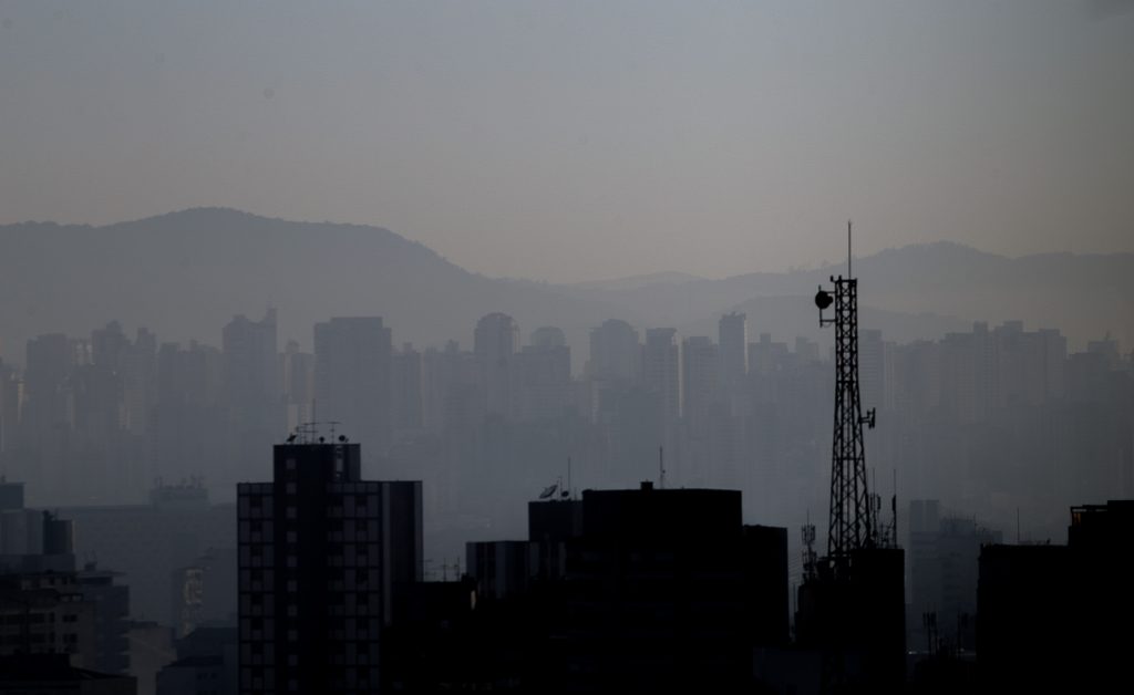 Grande parte do Brasil segue em alerta para baixa umidade do ar