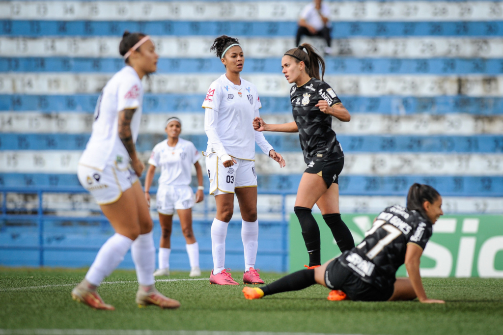 Com maior premiação da história, Paulistão feminino começa com goleada do Corinthians