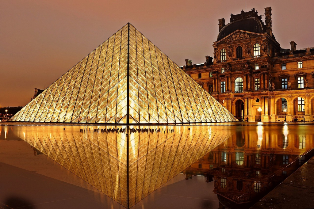 Crise de energia na França faz luzes de Versalhes e Louvre serem apagadas mais cedo