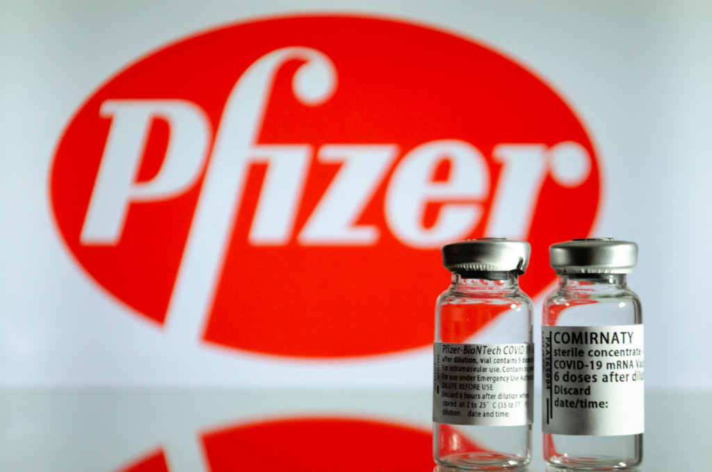 Anvisa aprova dose de reforço da Pfizer com intervalo de seis meses