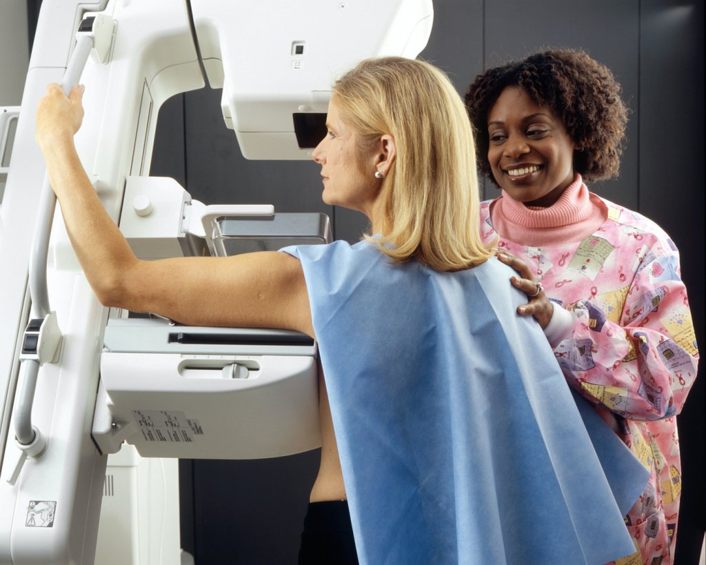 Câncer de mama supera o de pulmão e se torna a forma mais comum da doença no mundo