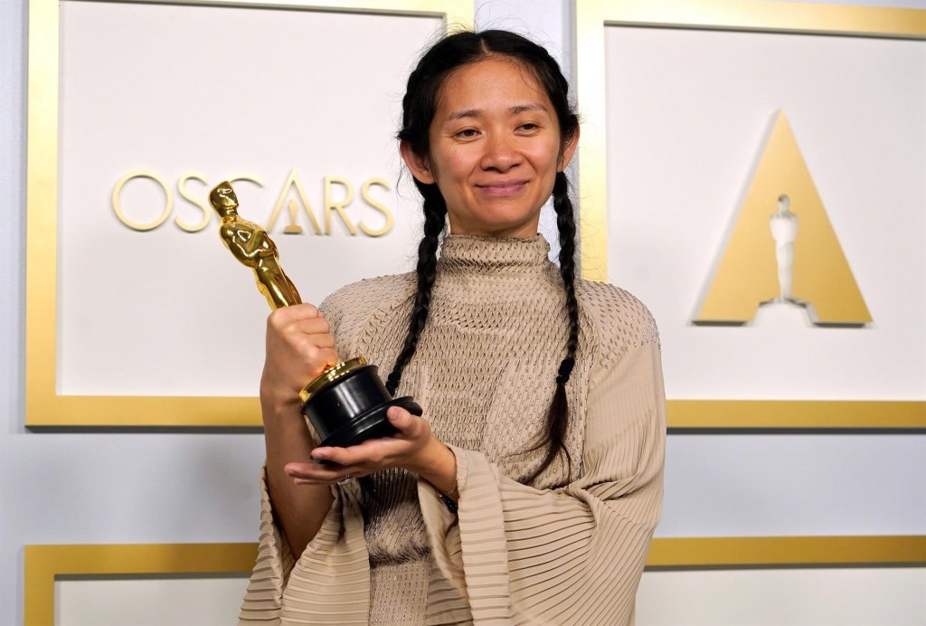 Publicações relacionadas à vitória de Chloé Zhao no Oscar são retiradas das redes sociais da China