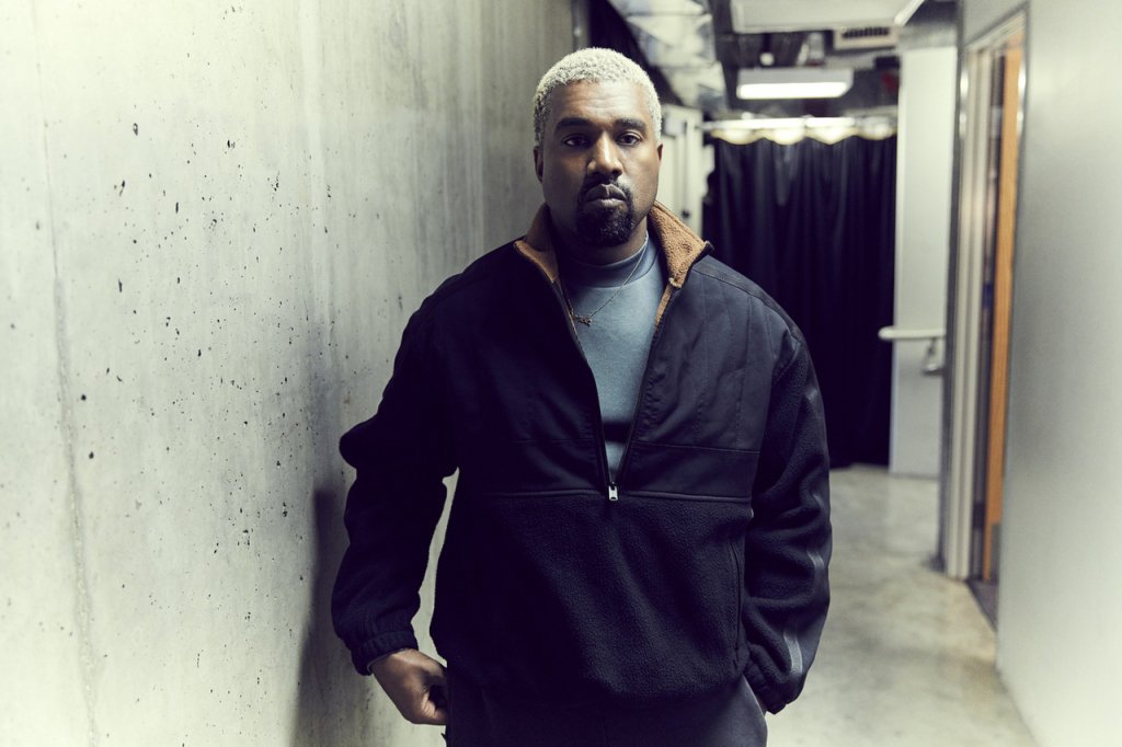 Kanye West é flagrado em suposta agressão a fã que pedia autógrafo; assista
