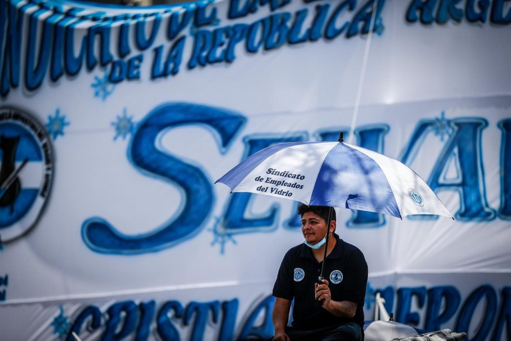 Buenos Aires anuncia fim da obrigatoriedade de máscaras ao ar livre