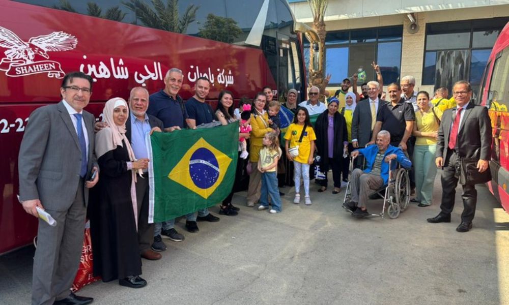 Governo resgata 33 brasileiros que estavam na Cisjordânia