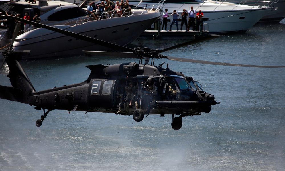 Departamento de Estado dos EUA aprova possível venda de helicópteros Black Hawk ao Brasil, diz Pentágono