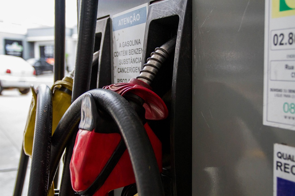 Governo estuda deixar MP dos Combustíveis caducar para evitar embate com o Congresso