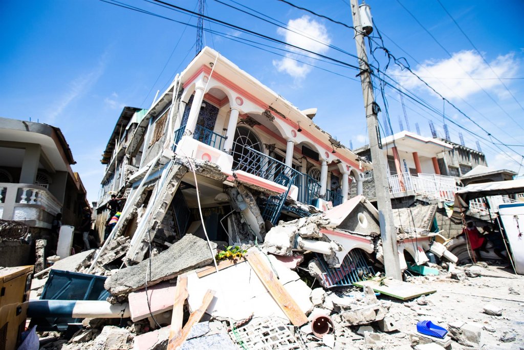 Número de mortos por terremoto no Haiti sobe para 2.189; mais de 300 seguem desaparecidos