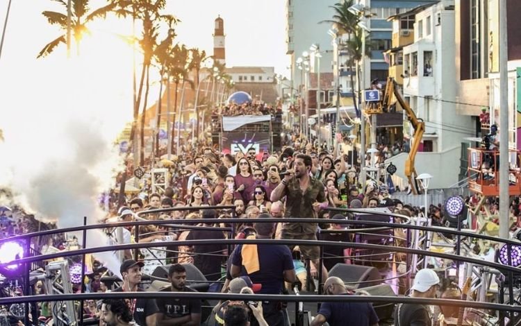 Comitê Científico do Consórcio Nordeste pede que Estados proíbam festas privadas no Carnaval