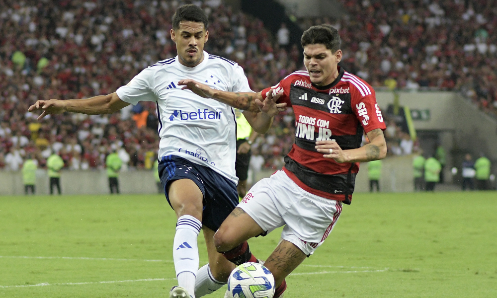 Flamengo e Cruzeiro empatam em 1 a 1 no Maracanã pelo Brasileirão