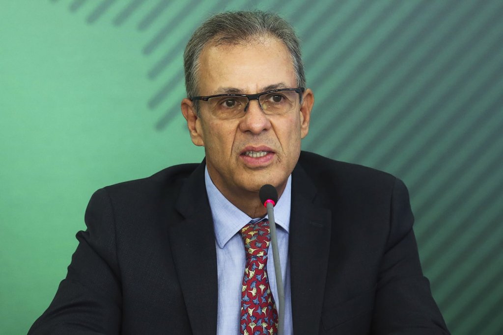 Ministro de Minas e Energia: ‘Desistência de Pires à presidência da Petrobras é compreensível’