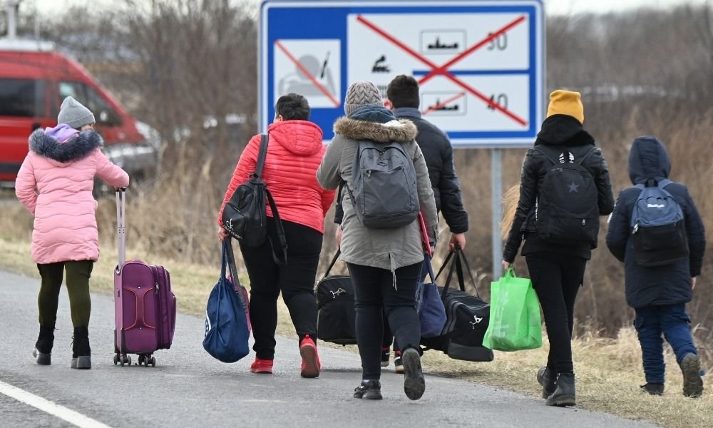 Número de refugiados da Ucrânia já chega a meio milhão, diz relatório da ONU