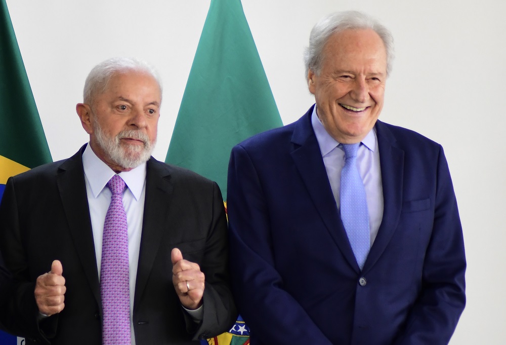 Lula oficializa nomeação de Ricardo Lewandowski como ministro da Justiça