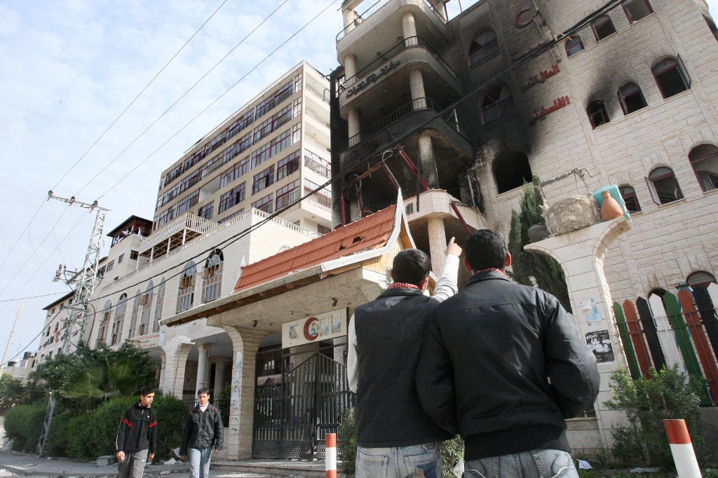 Israel ordenou que hospital em Gaza fosse esvaziado antes de ataques, diz Crescente Vermelho