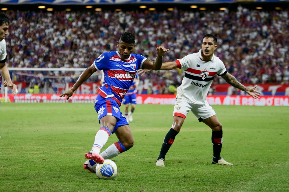 Sem Lucas Moura, São Paulo leva gol cedo e não evita derrota para o Fortaleza