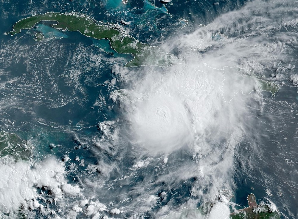 Saiba os motivos que tornam o furacão Beryl, que tem causado mortes e danos no Mar do Caribe, tão incomum 