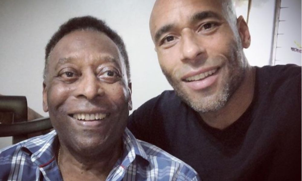 ‘Prefiro valorizar as pessoas que foram’, diz Edinho sobre ausências em velório de Pelé