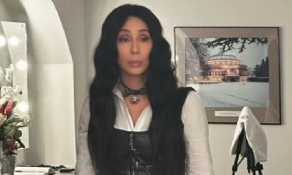 Cher revela nome verdadeiro em livro sobre sua vida 