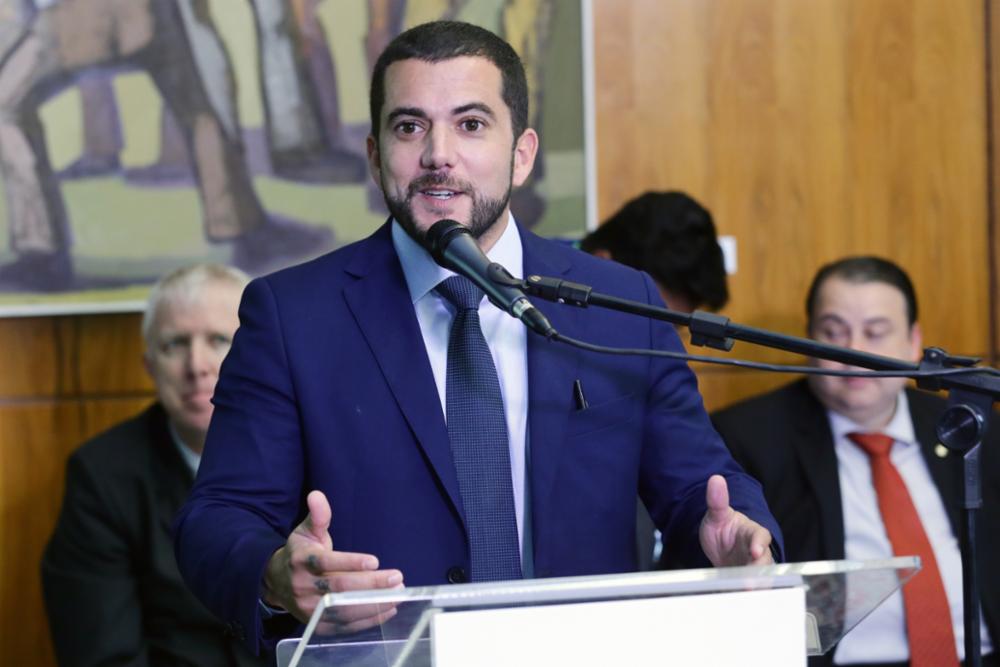 Oposição dá ‘voto de confiança’ a Pacheco, suspende obstrução no Congresso e fala em ‘limitar poderes’ do STF