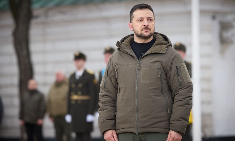 Zelensky anuncia ‘ações contraofensivas’ da Ucrânia no ‘front’